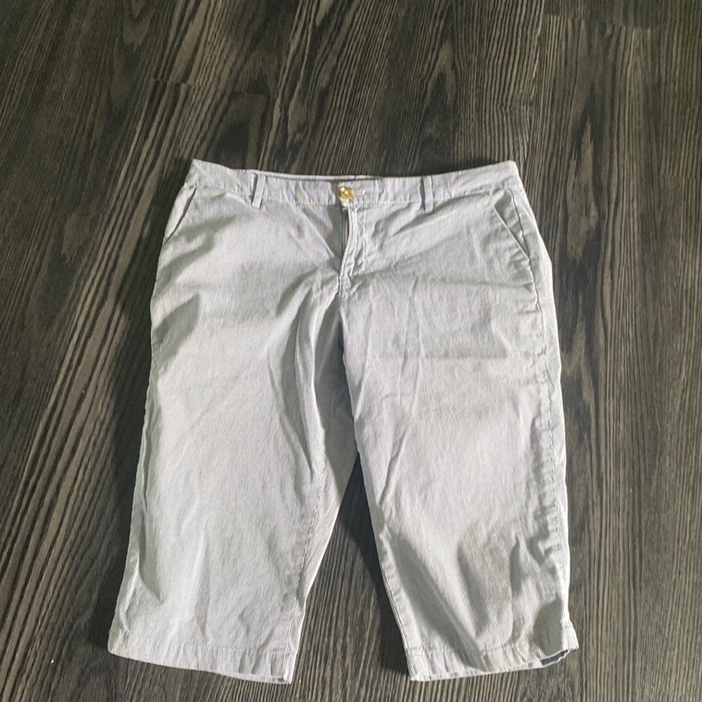 🍍TOMMY HILFIGER🍍SIZE 12🍍15”inseam 🍍D-1